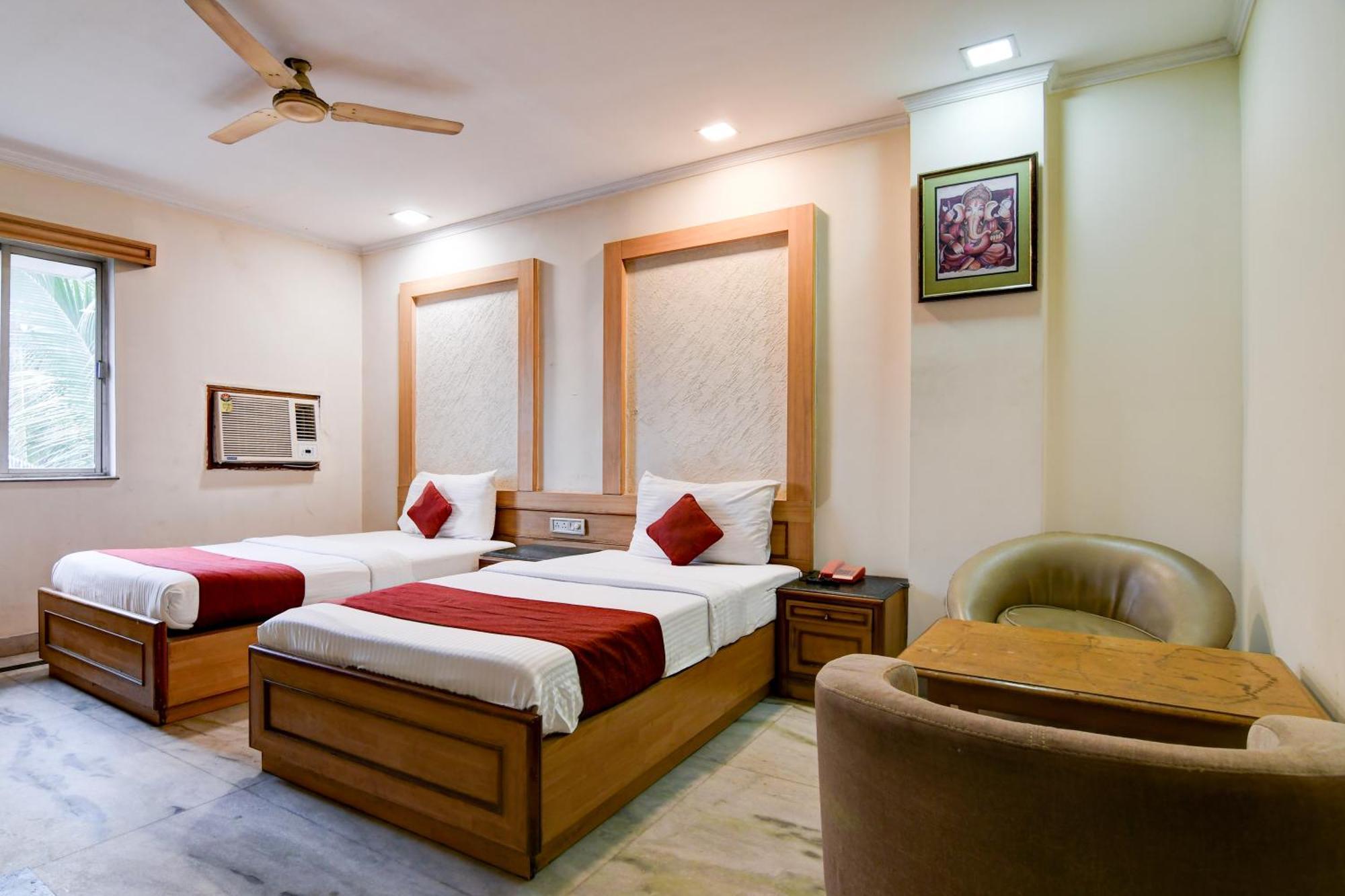 Hotel King'S Crown Kolkata Exterior photo